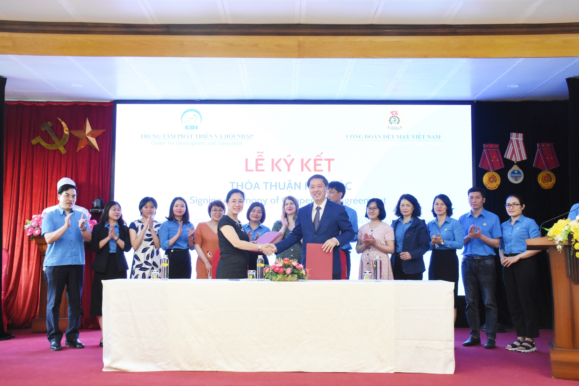 Ký thoả thuận triển khai Dự án Sáng kiến Dệt may bền vững Ký thoả thuận triển khai Dự án Sáng kiến Dệt may bền vững