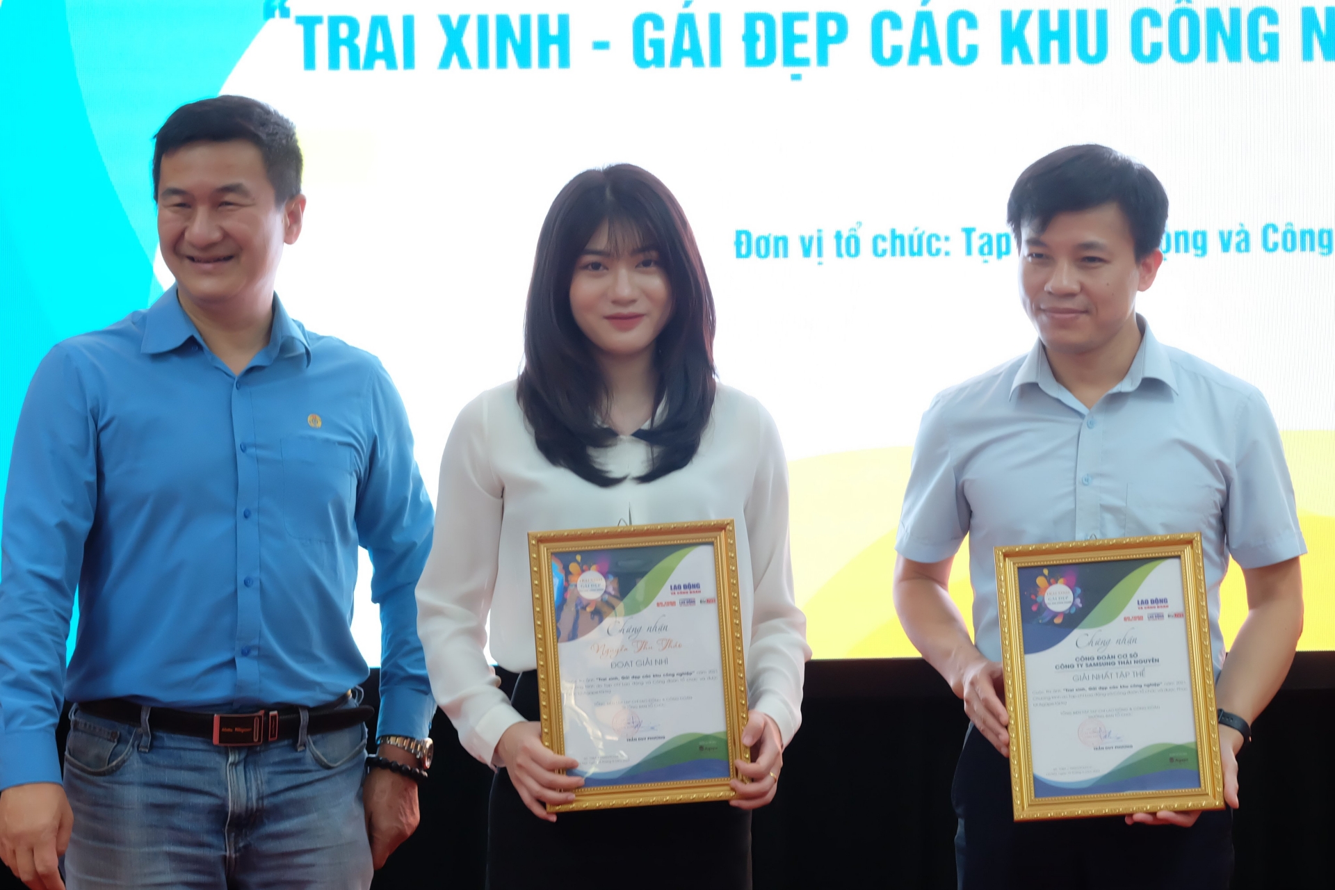 Trao giải “Trai xinh - Gái đẹp các Khu công nghiệp” đến công đoàn cơ sở và công nhân Trao giải “Trai xinh - Gái đẹp các Khu công nghiệp” đến công đoàn cơ sở và công nhân