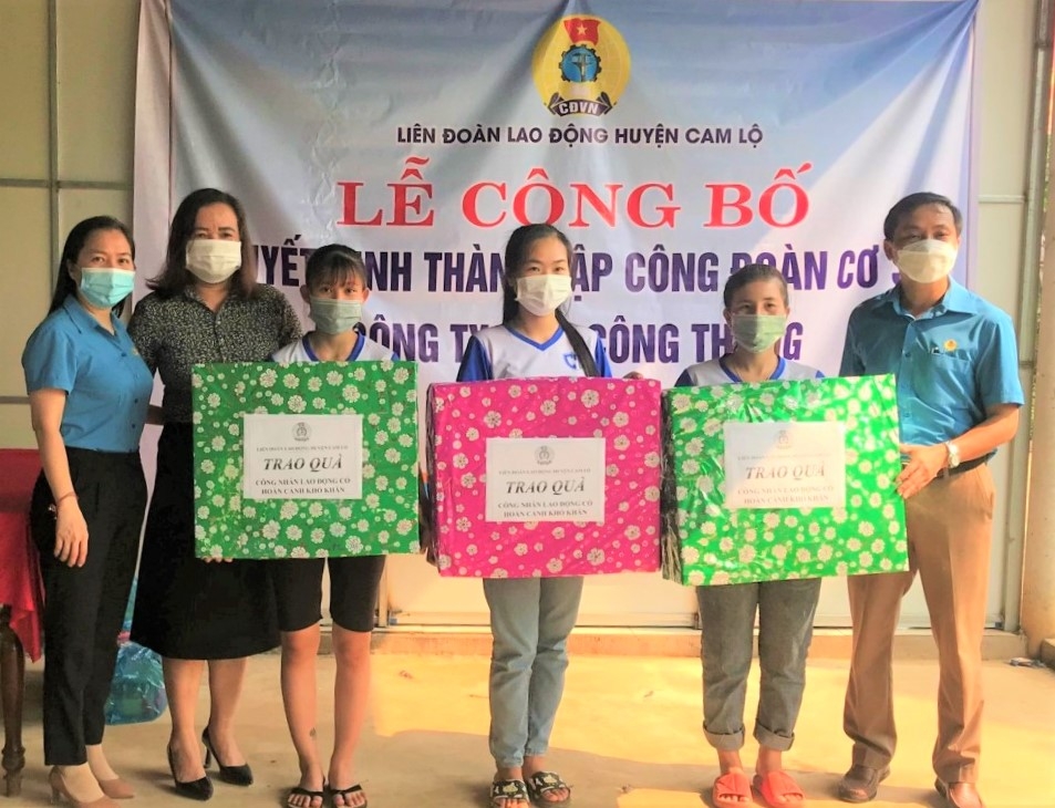 Quảng Trị: LĐLĐ huyện Cam Lộ thành lập thêm một CĐCS Quảng Trị: LĐLĐ huyện Cam Lộ thành lập thêm một CĐCS