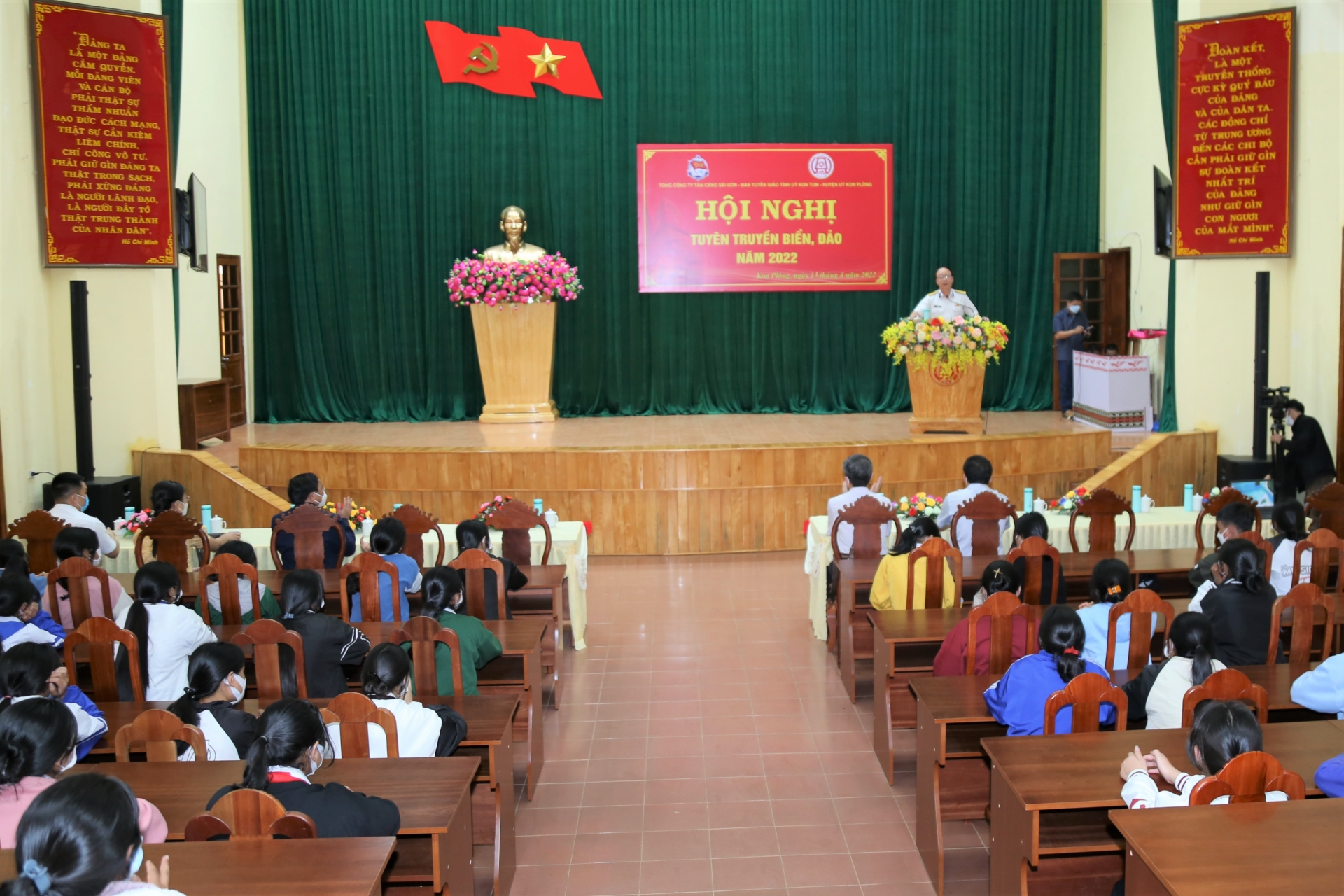 Tuyên truyền biển, đảo thu hút nguồn nhân lực chất lượng cao Tuyên truyền biển, đảo thu hút nguồn nhân lực chất lượng cao