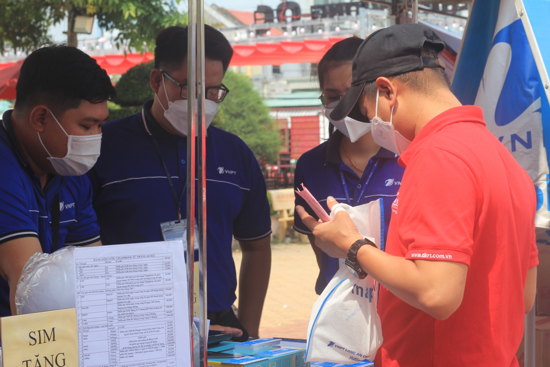 Công đoàn Long An chính thức phát động Tháng Công nhân 2022 Công đoàn Long An chính thức phát động Tháng Công nhân 2022