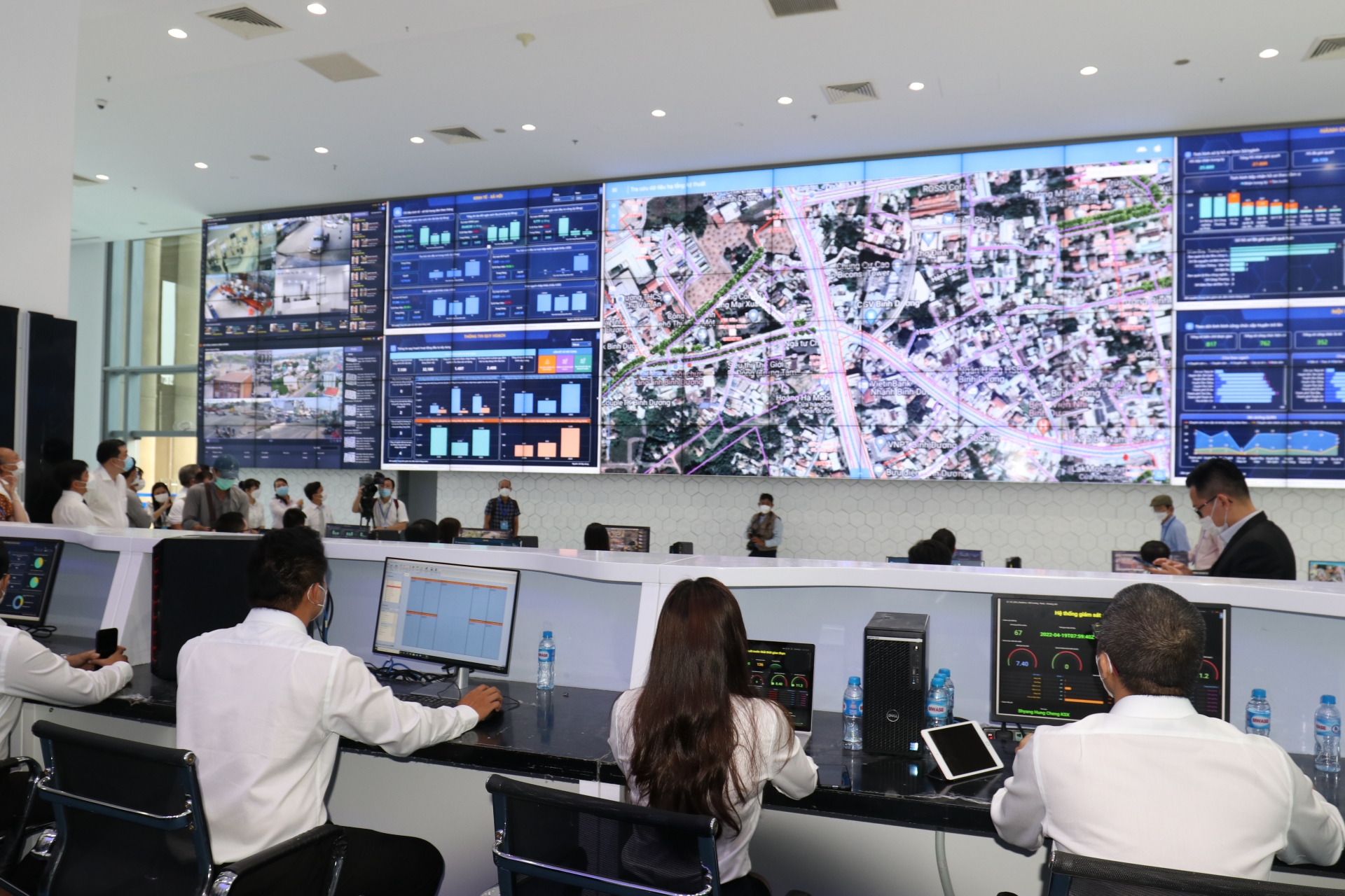 Trung tâm Giám sát, điều hành thông minh giúp lãnh đạo Bình Dương quản lý toàn diện