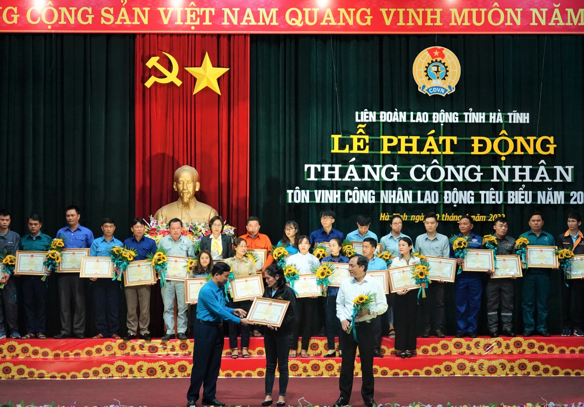 CNVCLĐ tiếp tục phát huy tinh thần đoàn kết, khát vọng vươn lên của người Hà Tĩnh