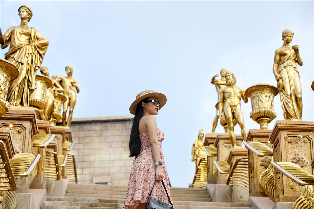 Khám phá biểu tượng du lịch mới Sun Group vừa ra mắt tại Bà Nà Hills Khám phá biểu tượng du lịch mới Sun Group vừa ra mắt tại Bà Nà Hills