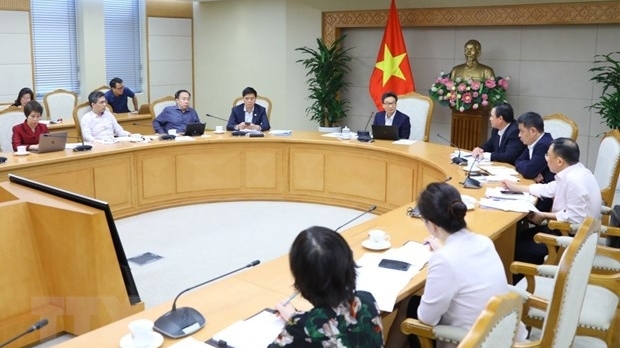 "Khẩn trương trình Chính phủ dự thảo nghị định về tiền lương tối thiểu vùng"