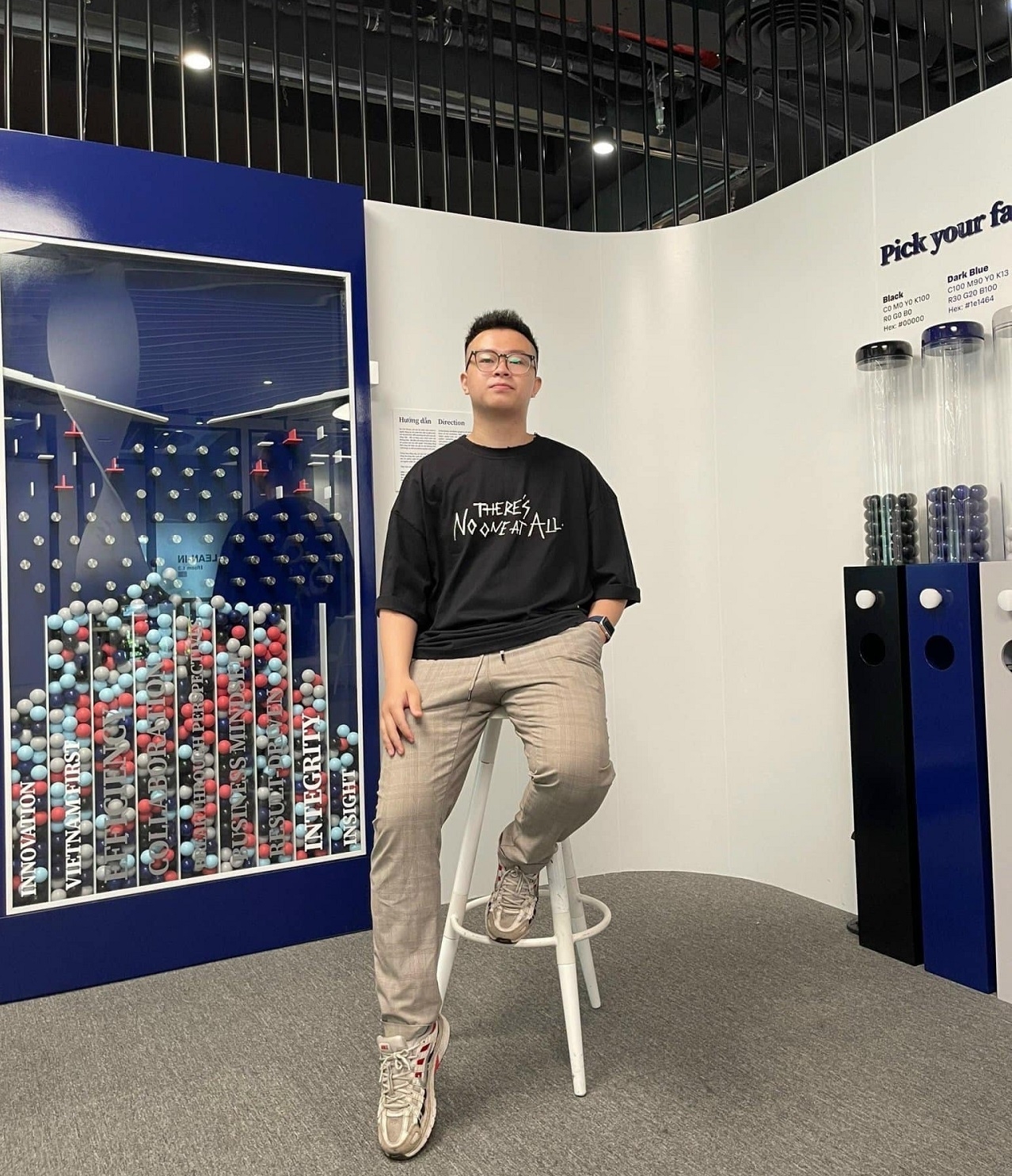 Sky đua nhau khoe áo phiên bản giới hạn của Sơn Tùng M-TP