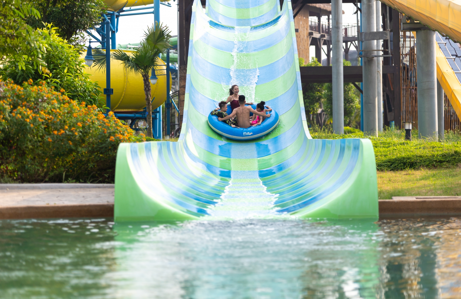 Vui không giới hạn, đón trọn niềm vui hè này tại Sun World Halong Complex Vui không giới hạn, đón trọn niềm vui hè này tại Sun World Halong Complex