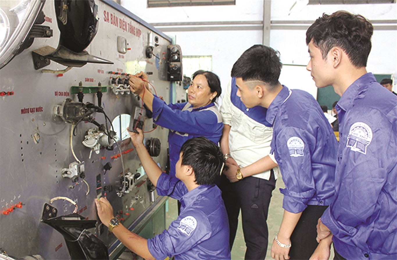 Việc làm của người lao động hiện nay: Những “thay đổi chóng mặt” từ chuyển đổi số Việc làm của người lao động hiện nay: Những “thay đổi chóng mặt” từ chuyển đổi số