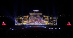 Hàng ngàn người tham dự đêm khai mạc Lễ hội Du lịch biển 2022 tại Sầm Sơn