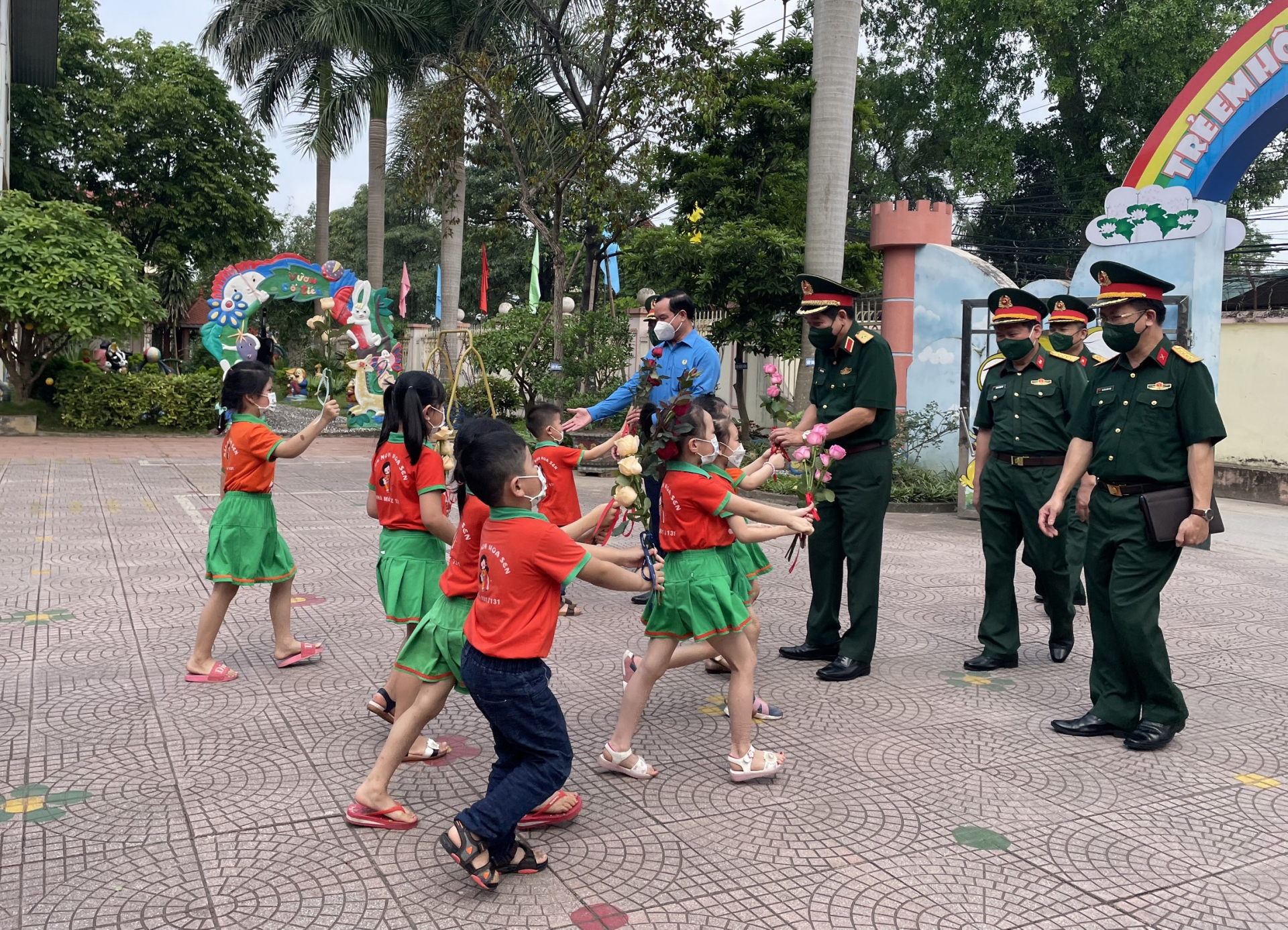 Công đoàn Quân đội: Nhiều hoạt động chào mừng Tháng Công nhân Công đoàn Quân đội: Nhiều hoạt động chào mừng Tháng Công nhân