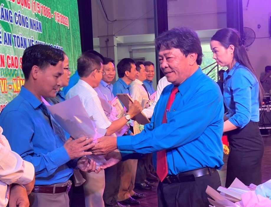 Công đoàn Cao su Việt Nam tổ chức nhiều hoạt động thiết thực trong Tháng Công nhân Công đoàn Cao su Việt Nam tổ chức nhiều hoạt động thiết thực trong Tháng Công nhân