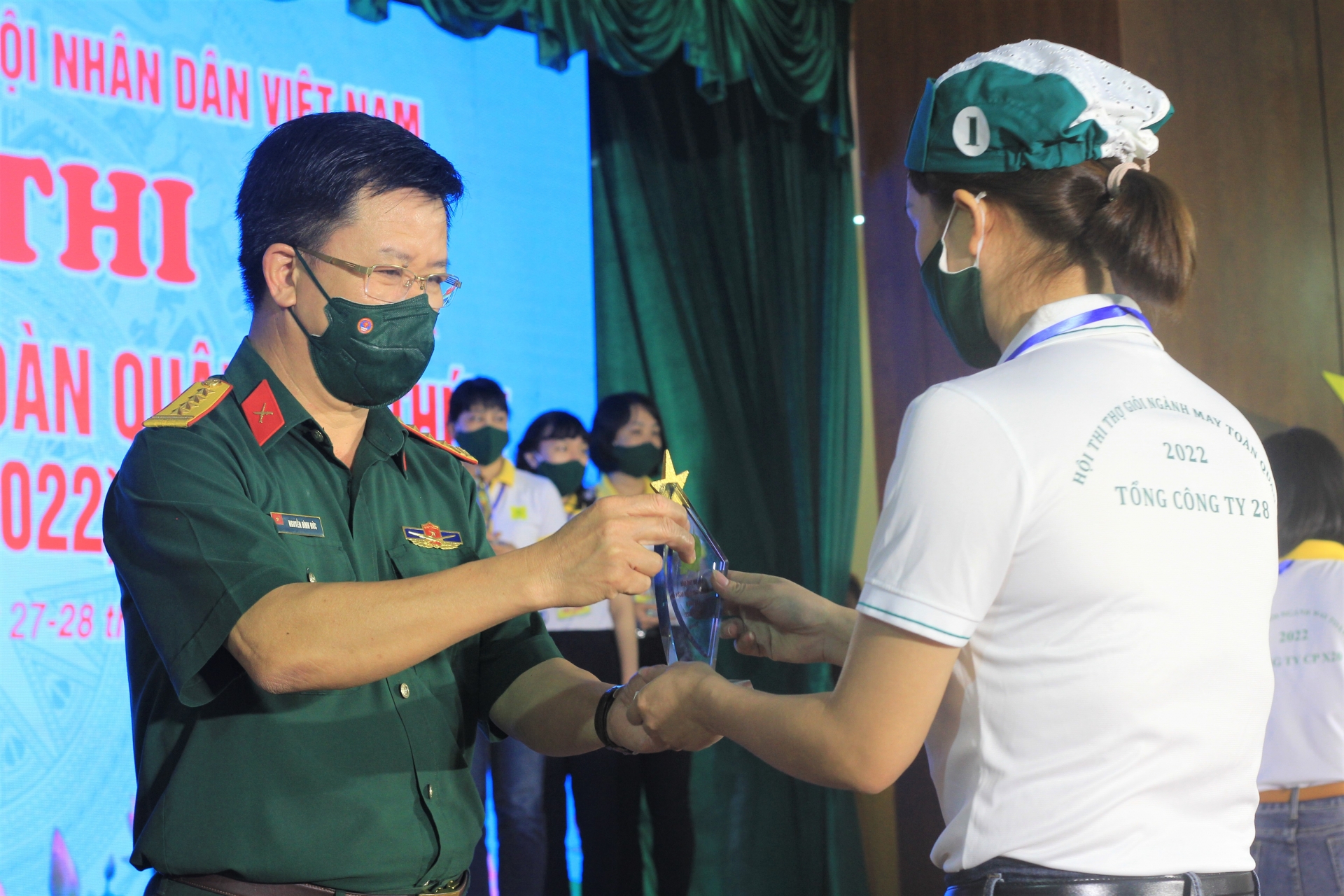 Hội thi "Thợ giỏi ngành May toàn quân": Khách quan, chính xác, chất lượng làm mục tiêu