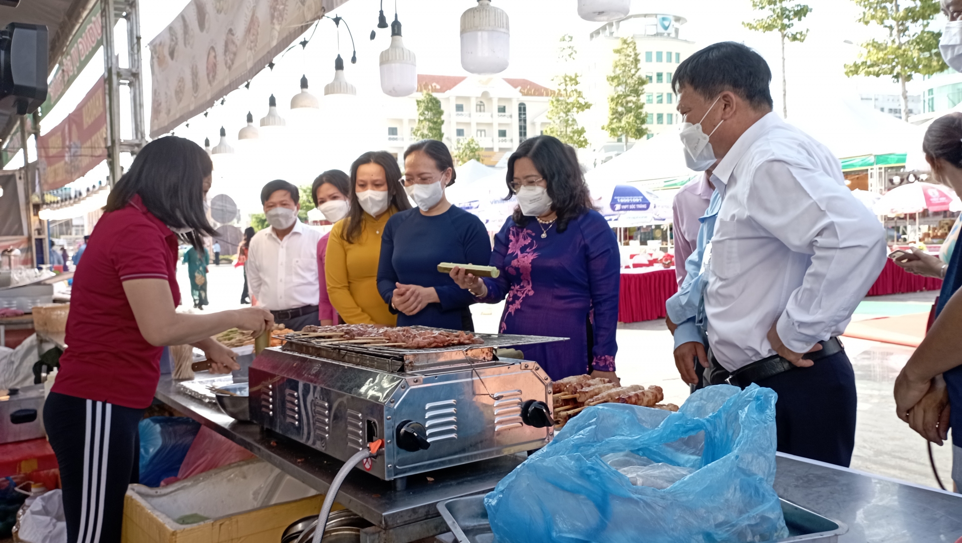 Khai mạc Liên hoan ẩm thực đường phố Khai mạc Liên hoan ẩm thực đường phố