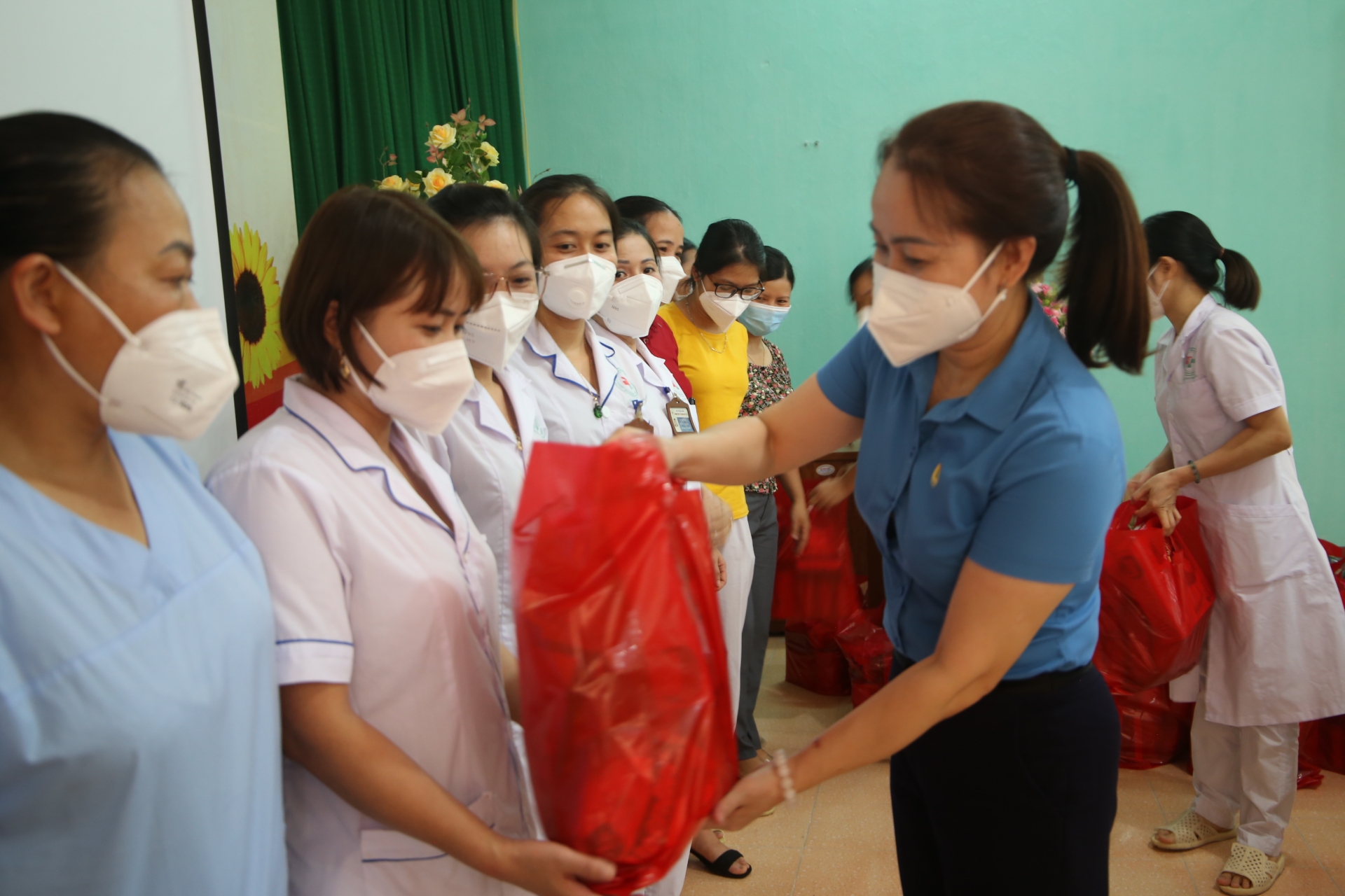 “Kiệt sức nghề nghiệp” thành bệnh nghề nghiệp - bao giờ? “Kiệt sức nghề nghiệp” thành bệnh nghề nghiệp - bao giờ?