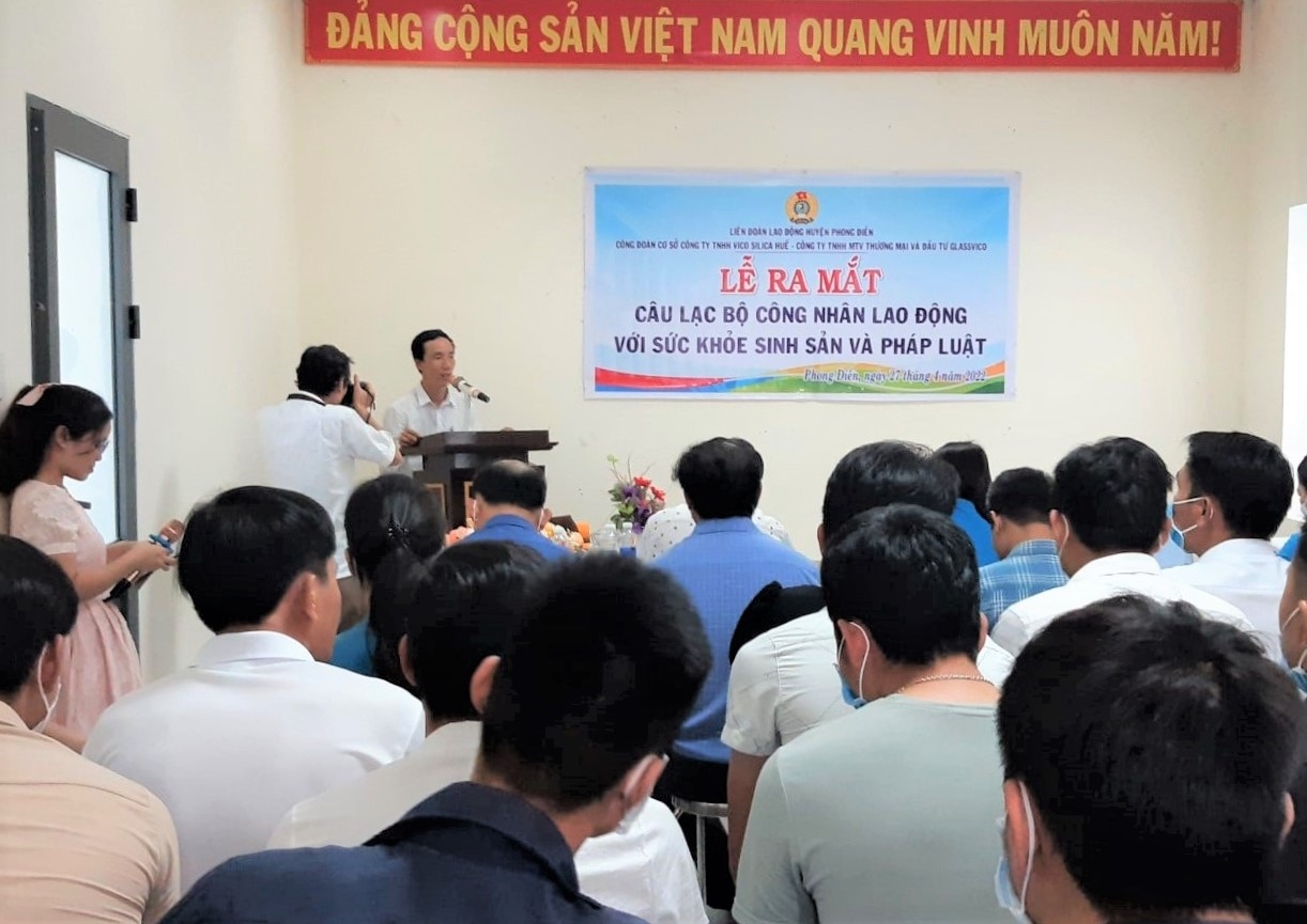 Ra mắt Câu lạc bộ Công nhân với sức khỏe sinh sản và pháp luật lao động
