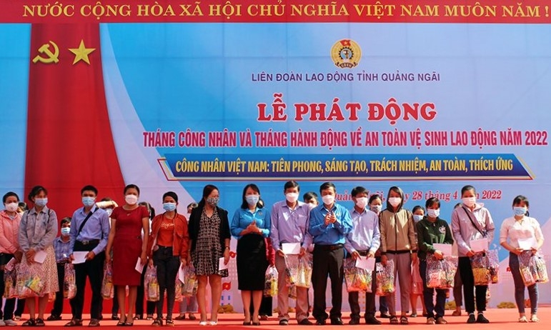 LĐLĐ tỉnh Quảng Ngãi phát huy tinh thần thi đua, sáng tạo của đoàn viên, người lao động LĐLĐ tỉnh Quảng Ngãi phát huy tinh thần thi đua, sáng tạo của đoàn viên, người lao động