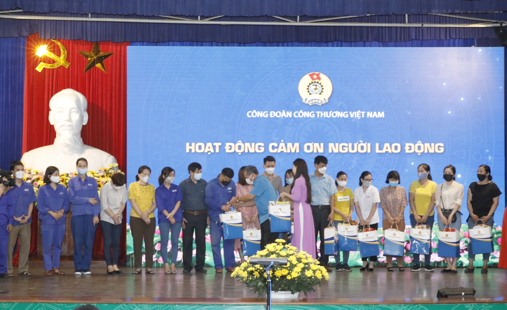 Công đoàn Công thương Việt Nam tổ chức lễ phát động Tháng Công nhân