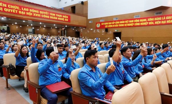 “Đại hội công đoàn tỉnh Nghệ An nhiệm kỳ 2023-2028 là sự kiện chính trị quan trọng” “Đại hội công đoàn tỉnh Nghệ An nhiệm kỳ 2023-2028 là sự kiện chính trị quan trọng”