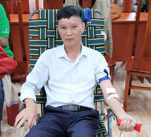 Phấn đấu giỏi chuyên môn để làm tốt nhiệm vụ Công đoàn