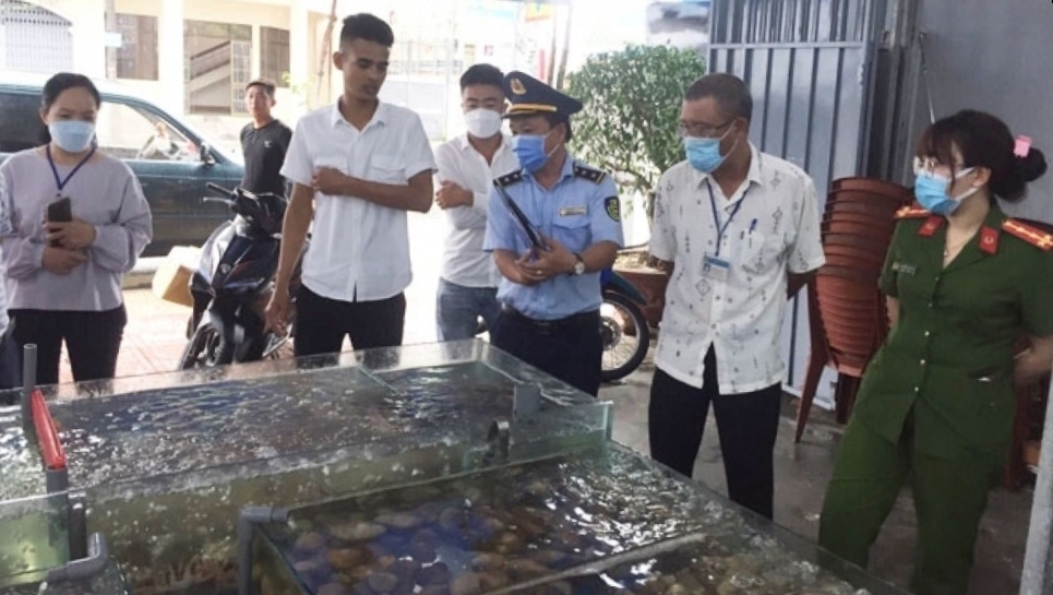 Hóa đơn 42 triệu đồng và bóc phốt, câu like