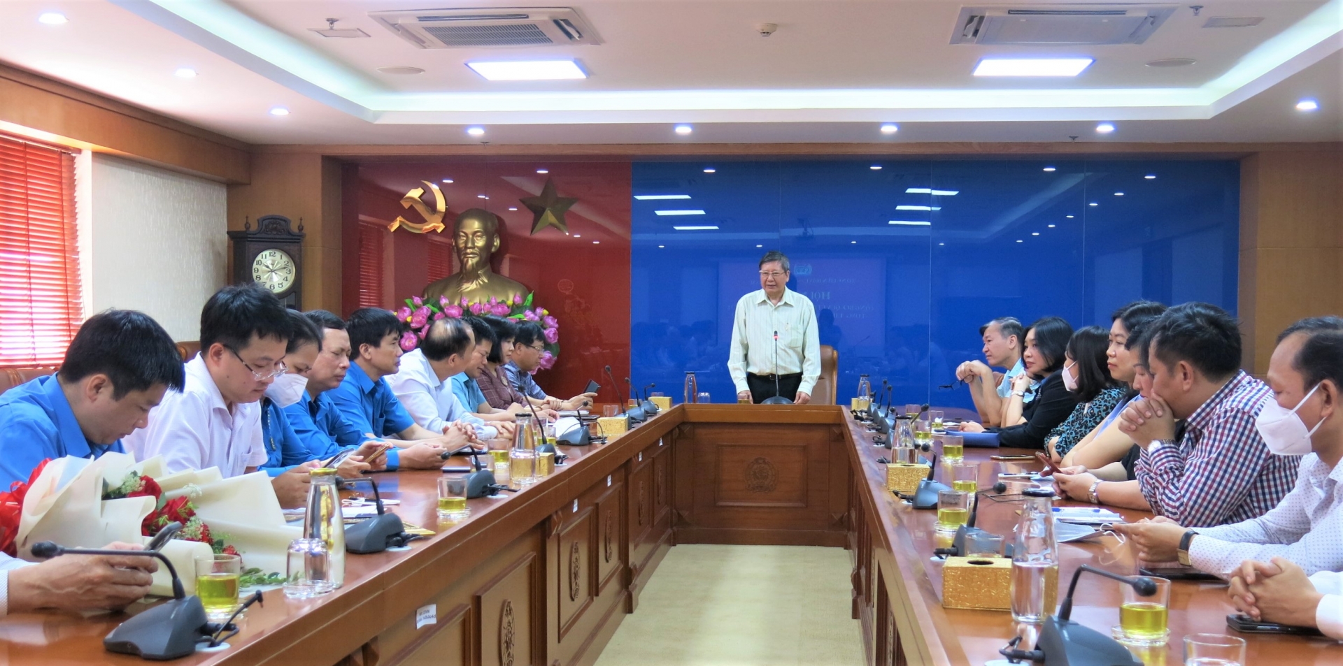 Tổng LĐLĐ Việt Nam công bố quyết định tiếp nhận và bổ nhiệm cán bộ sau luân chuyển