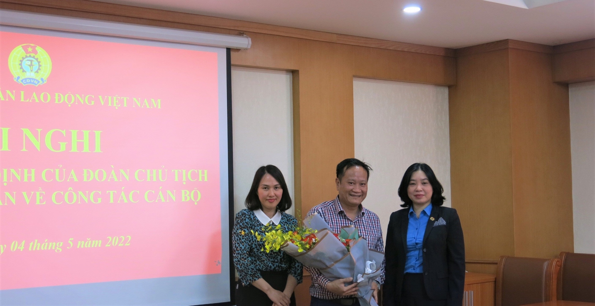 Tổng LĐLĐ Việt Nam công bố quyết định tiếp nhận và bổ nhiệm cán bộ sau luân chuyển