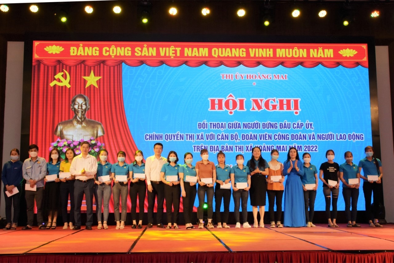 Nghệ An: Công đoàn thị xã Hoàng Mai đồng hành cùng người lao động Công đoàn thị xã Hoàng Mai (Nghệ An): Đồng hành với người lao động