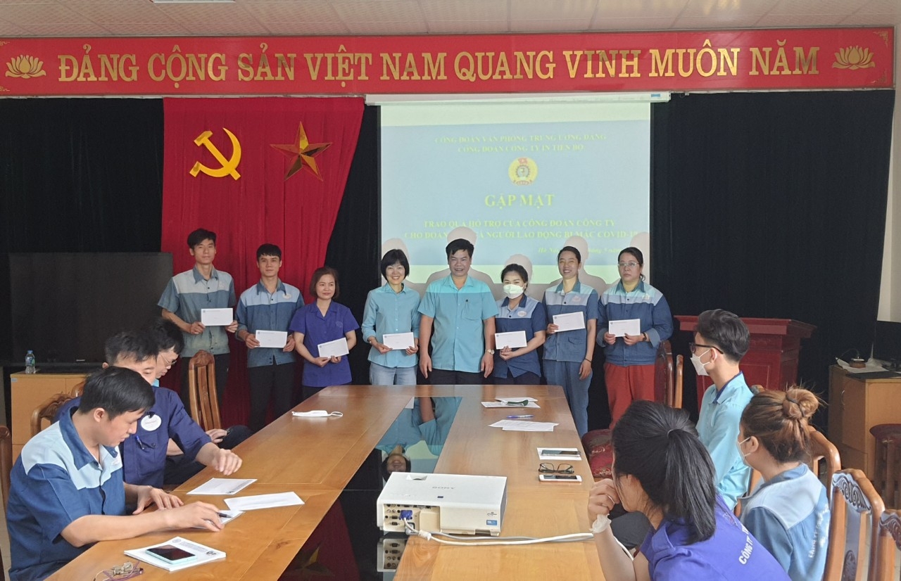 Công đoàn Công ty In Tiến Bộ tiếp tục hỗ trợ cho đoàn viên mắc Covid-19