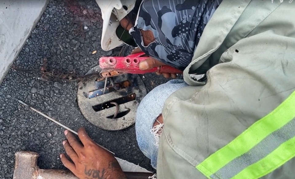 Câu chuyện cuối tuần: Người nhỏ nhen bên những công trình lớn