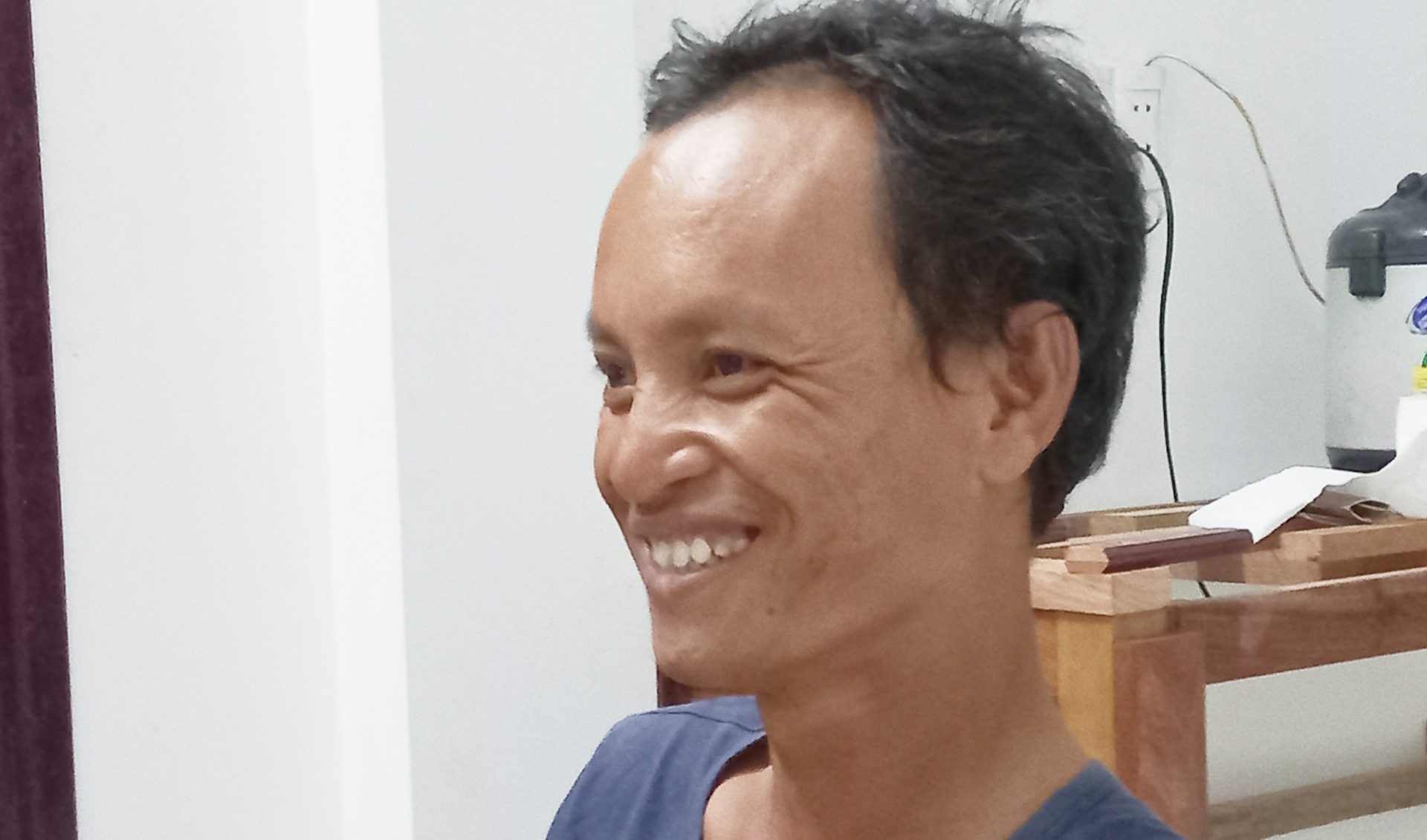 Chuyện đời người đi bộ ngàn cây số về quê - Kỳ 1: Người khác thường