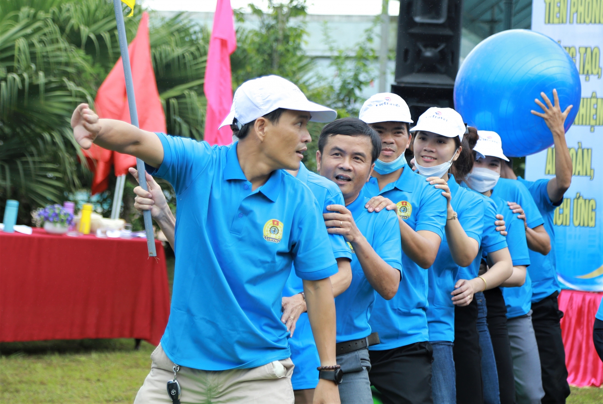 Sôi nổi Ngày hội công nhân thị xã Hương Trà (Thừa Thiên Huế)
