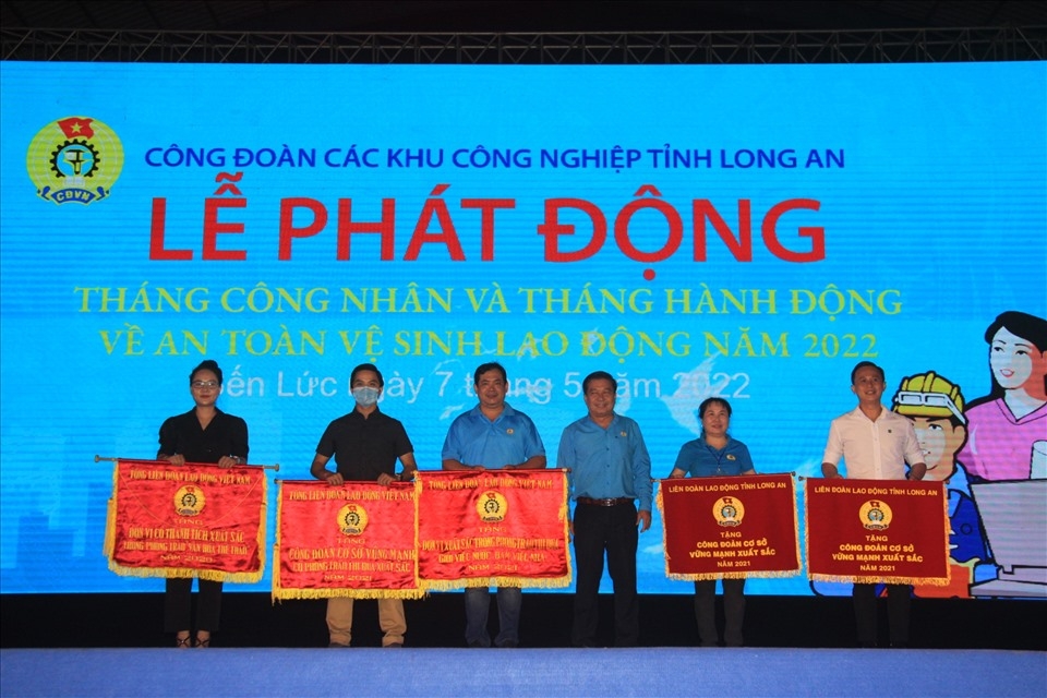 Công nhân được “xả stress” với chương trình của Công đoàn Công nhân được “xả stress” với chương trình của Công đoàn