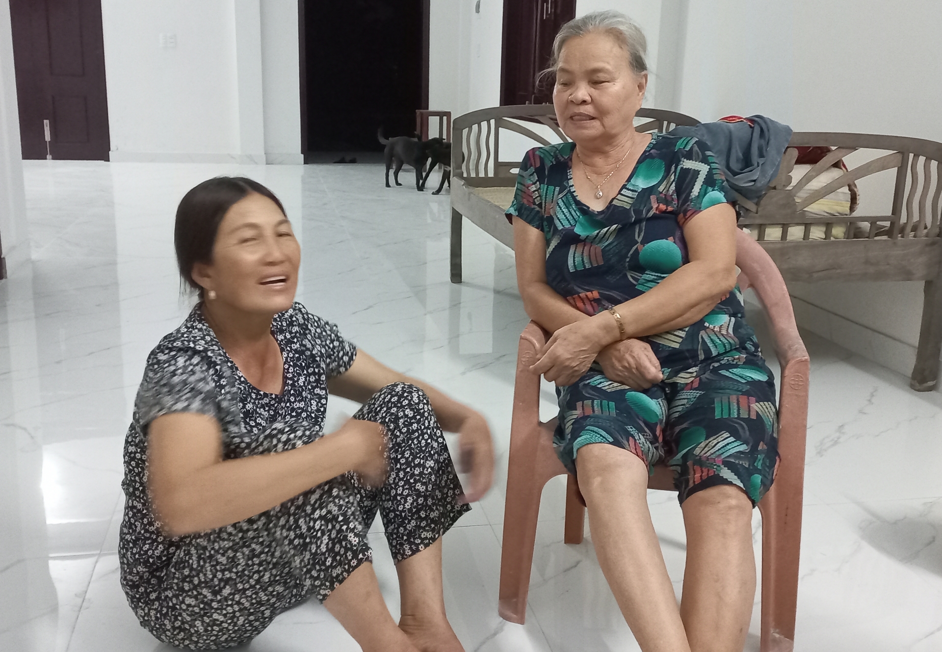 Chuyện đời người đi bộ ngàn cây số về quê - Kỳ 2: Ngôi nhà mơ ước Chuyện đời người đi bộ ngàn cây số về quê - Kỳ 2: Ngôi nhà mơ ước