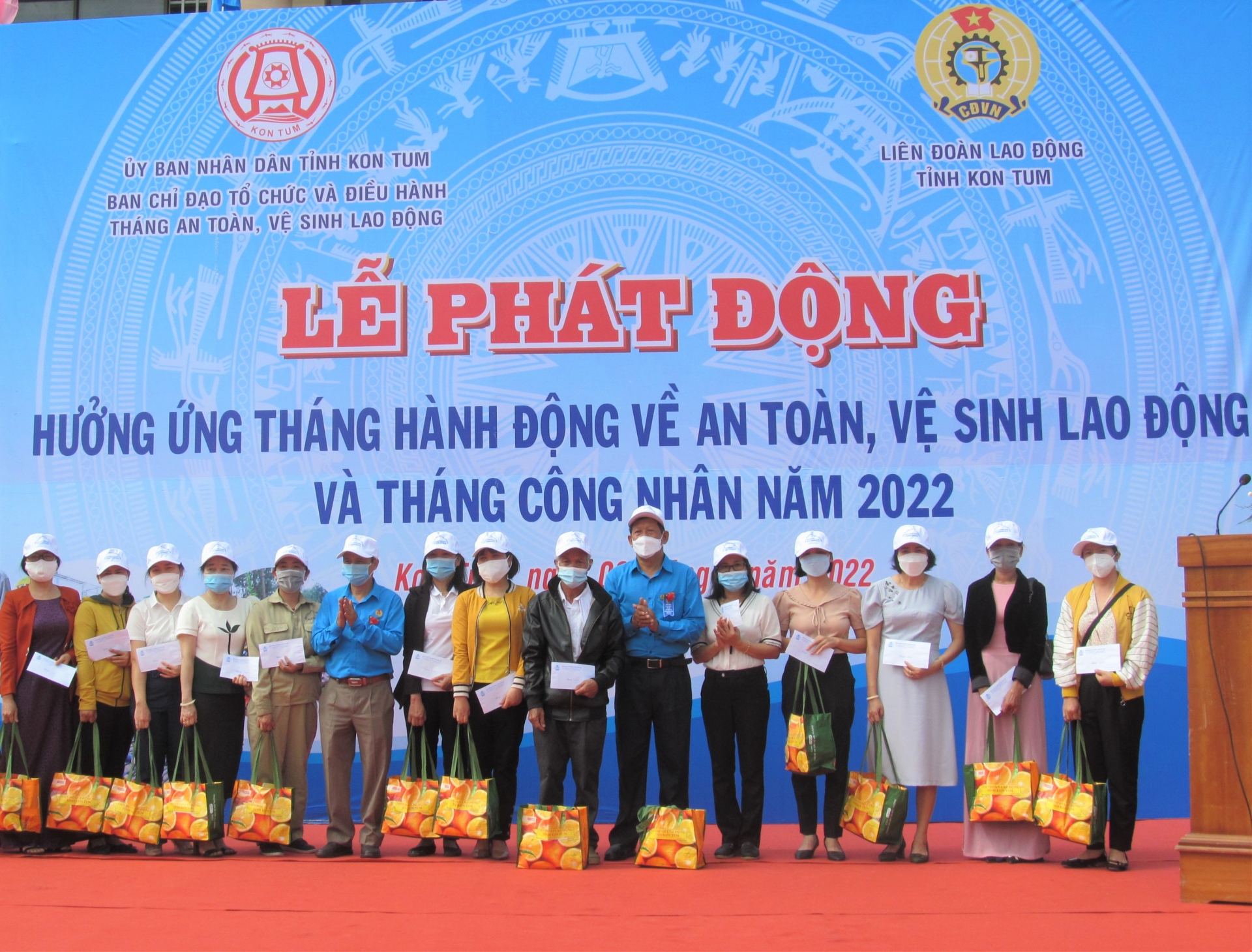 LDLĐ Kon Tum phát động Tháng Hành động về ATVSLĐ và Tháng Công nhân năm 2022