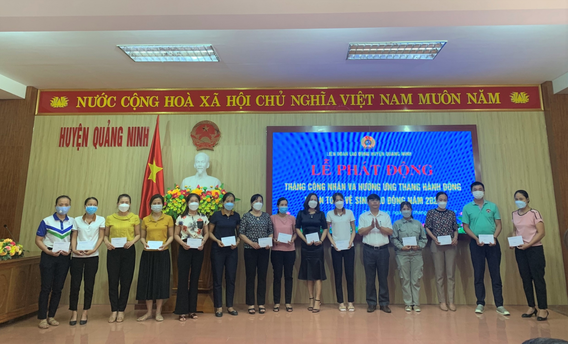 LĐLĐ huyện Quảng Ninh (Quảng Bình) tổ chức đối thoại để lắng nghe, thấu hiểu NLĐ