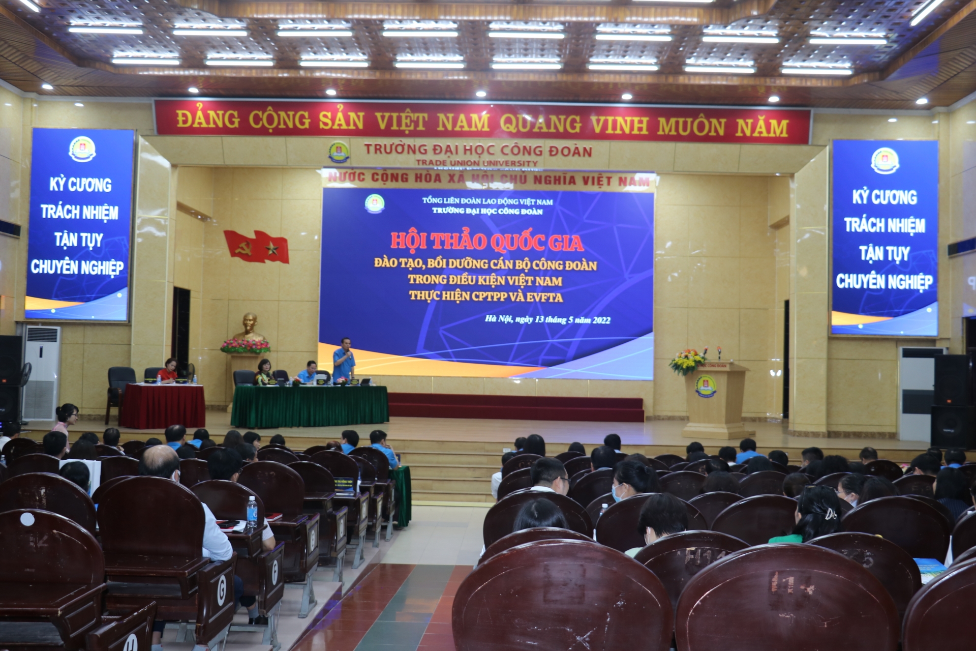 Nâng cao chất lượng cán bộ công đoàn thông qua đào tạo, bồi dưỡng