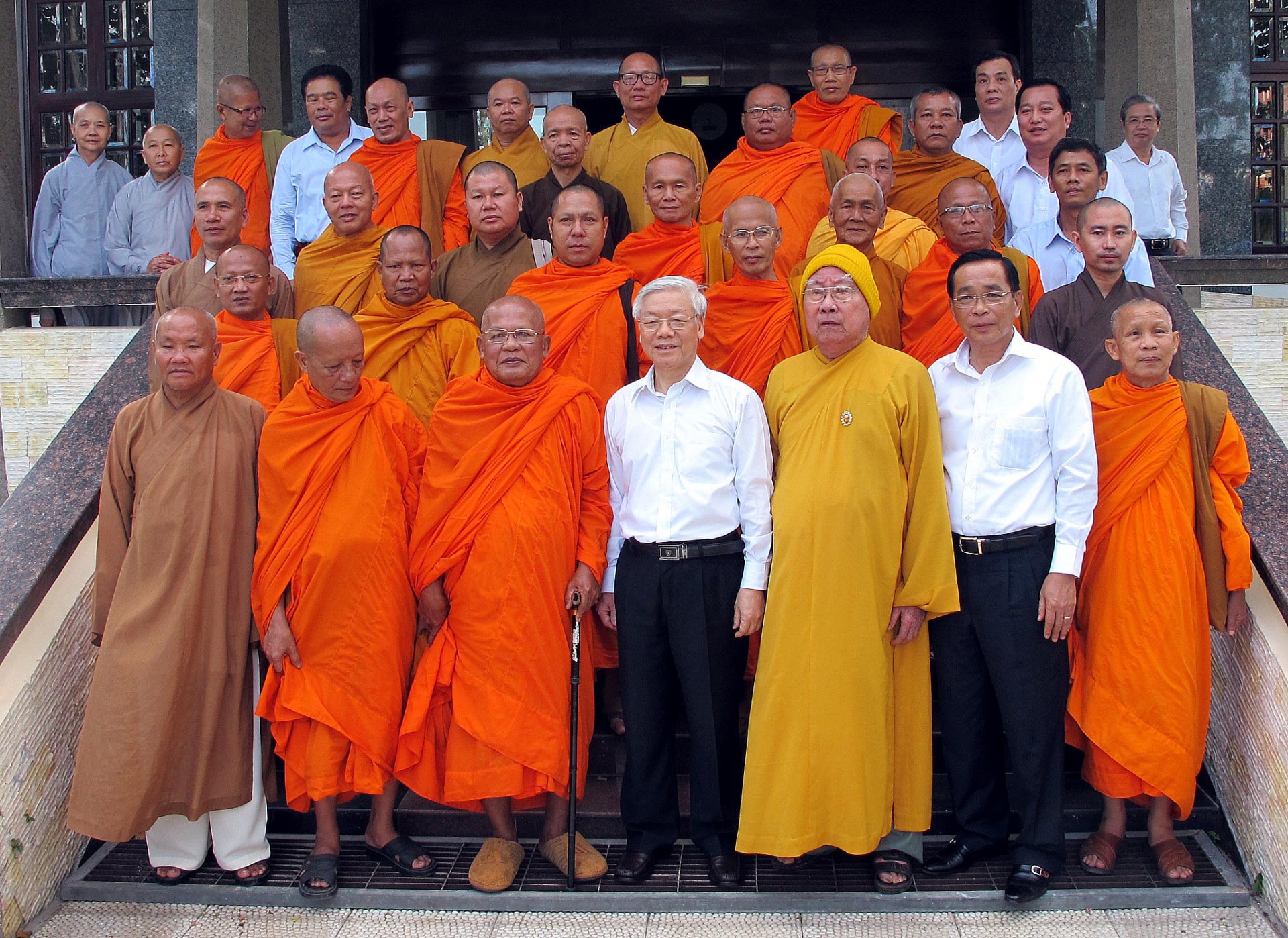 Hiện thực hóa tầm nhìn và khát vọng, đổi mới để phát triển Hiện thực hóa tầm nhìn và khát vọng, đổi mới để phát triển