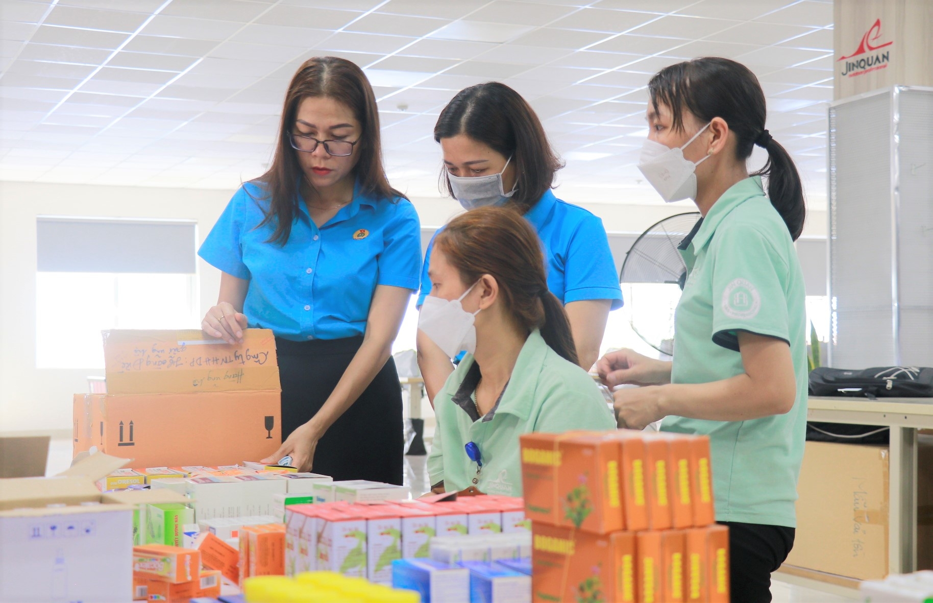 LĐLĐ tỉnh Quảng Trị: Tổ chức khám bệnh, tư vấn sức khỏe miễn phí cho đoàn viên, NLĐ LĐLĐ tỉnh Quảng Trị: Tổ chức khám bệnh, tư vấn sức khỏe miễn phí cho đoàn viên, NLĐ