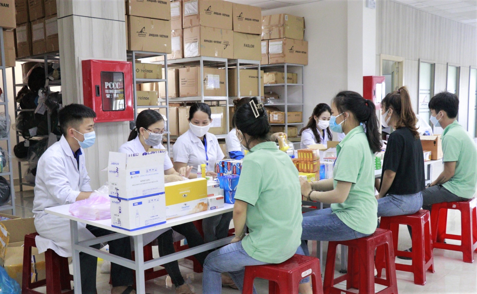 LĐLĐ tỉnh Quảng Trị: Tổ chức khám bệnh, tư vấn sức khỏe miễn phí cho đoàn viên, NLĐ LĐLĐ tỉnh Quảng Trị: Tổ chức khám bệnh, tư vấn sức khỏe miễn phí cho đoàn viên, NLĐ