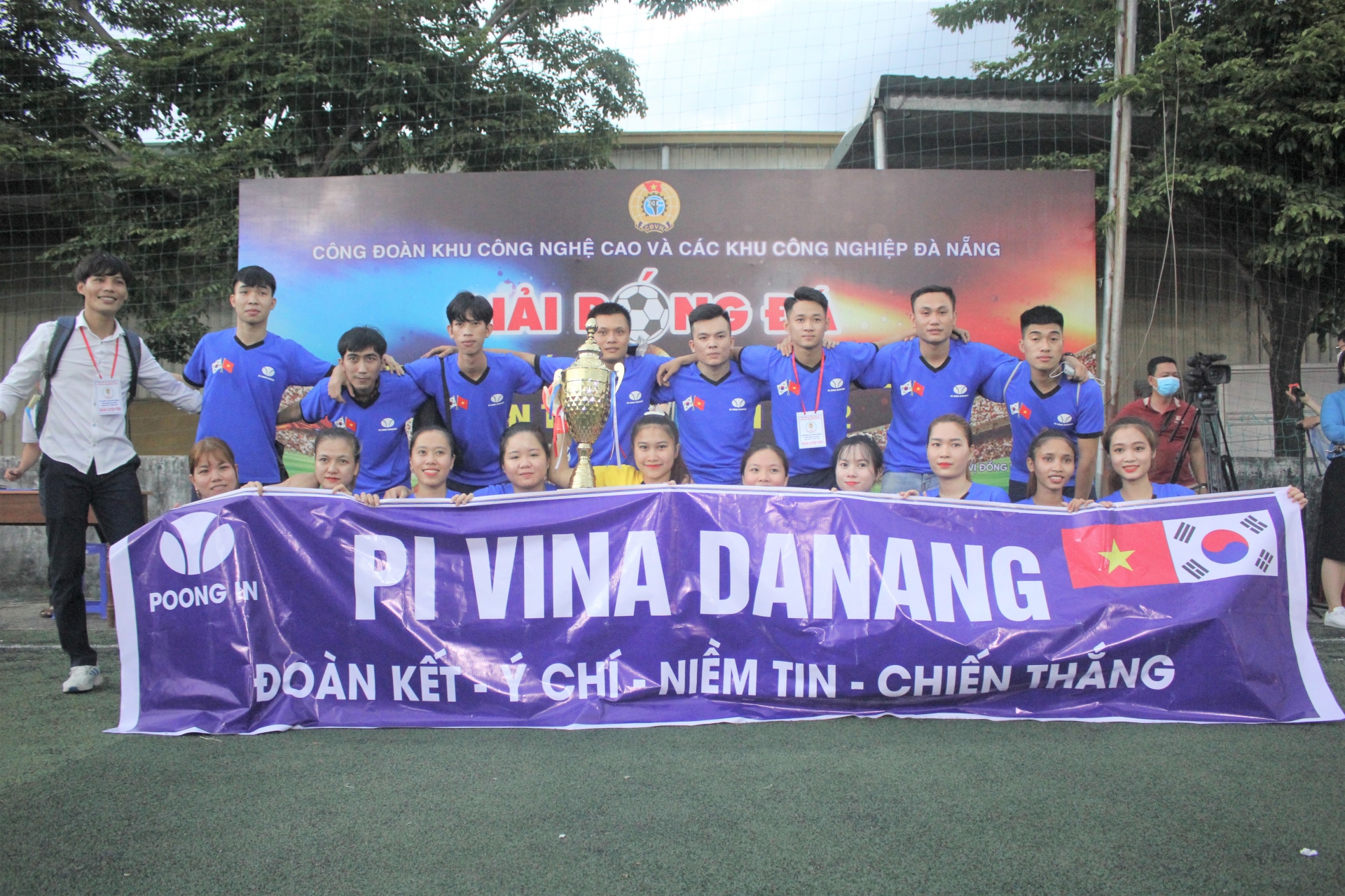 Tưng bừng khai mạc giải bóng đá cho công nhân, người lao động KCN Đà Nẵng