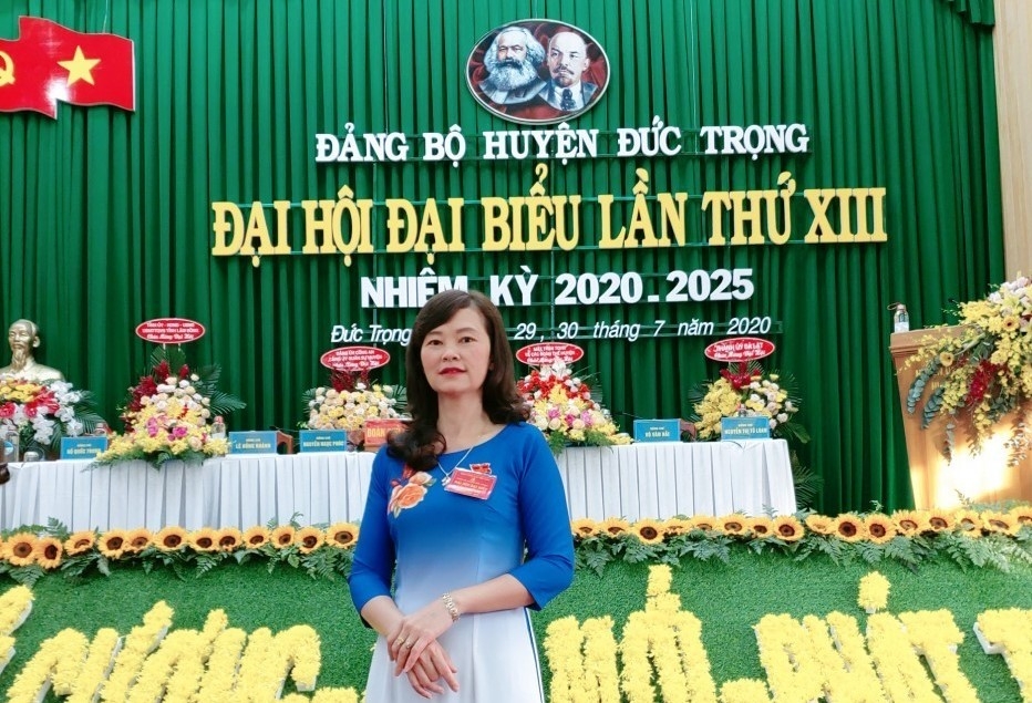 Nữ hiệu trưởng cùng công đoàn xây dựng mái nhà chung Nữ hiệu trưởng cùng công đoàn xây dựng mái nhà chung