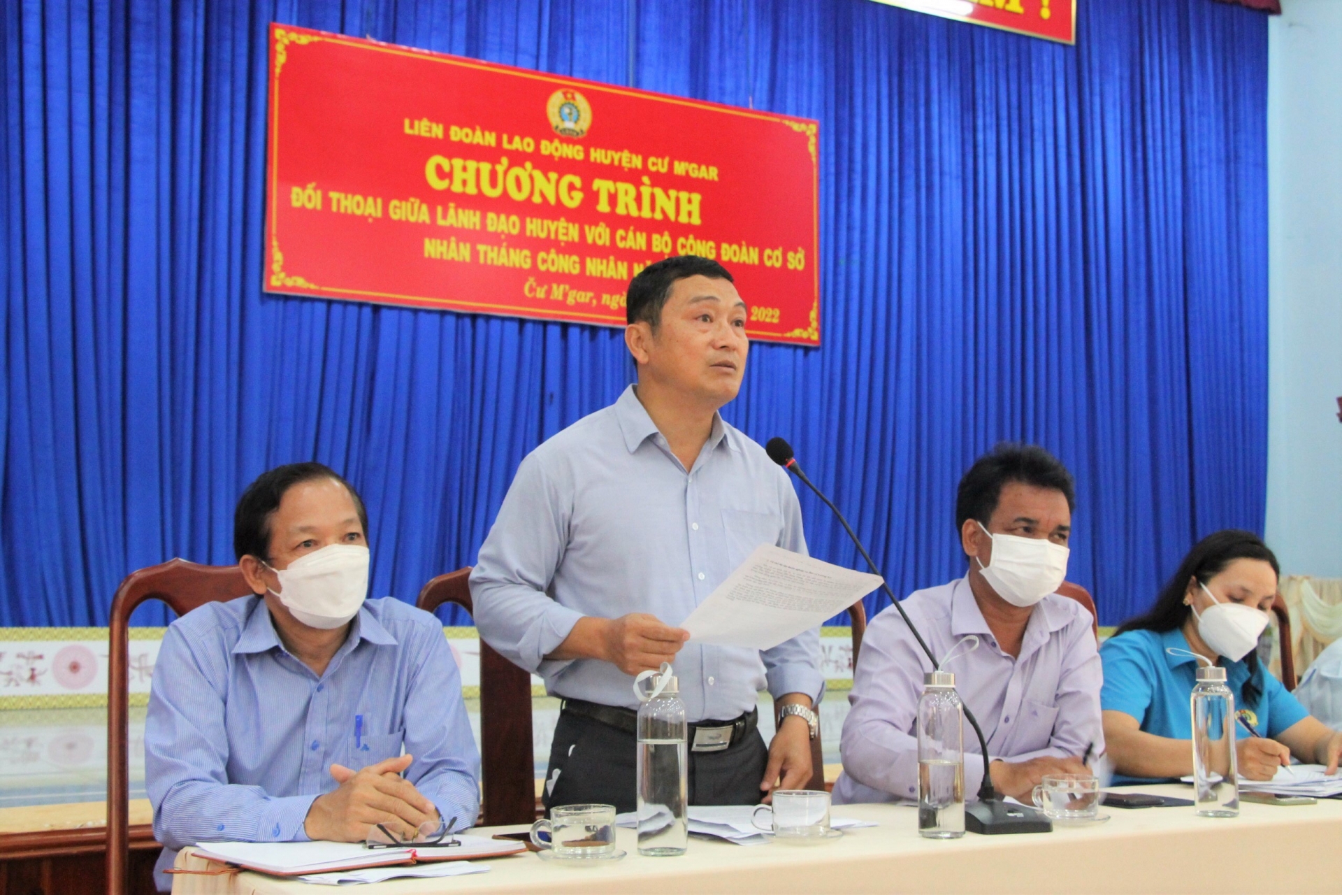 Đắk Lắk: đối thoại giữa lãnh đạo huyện với cán bộ công đoàn cơ sở