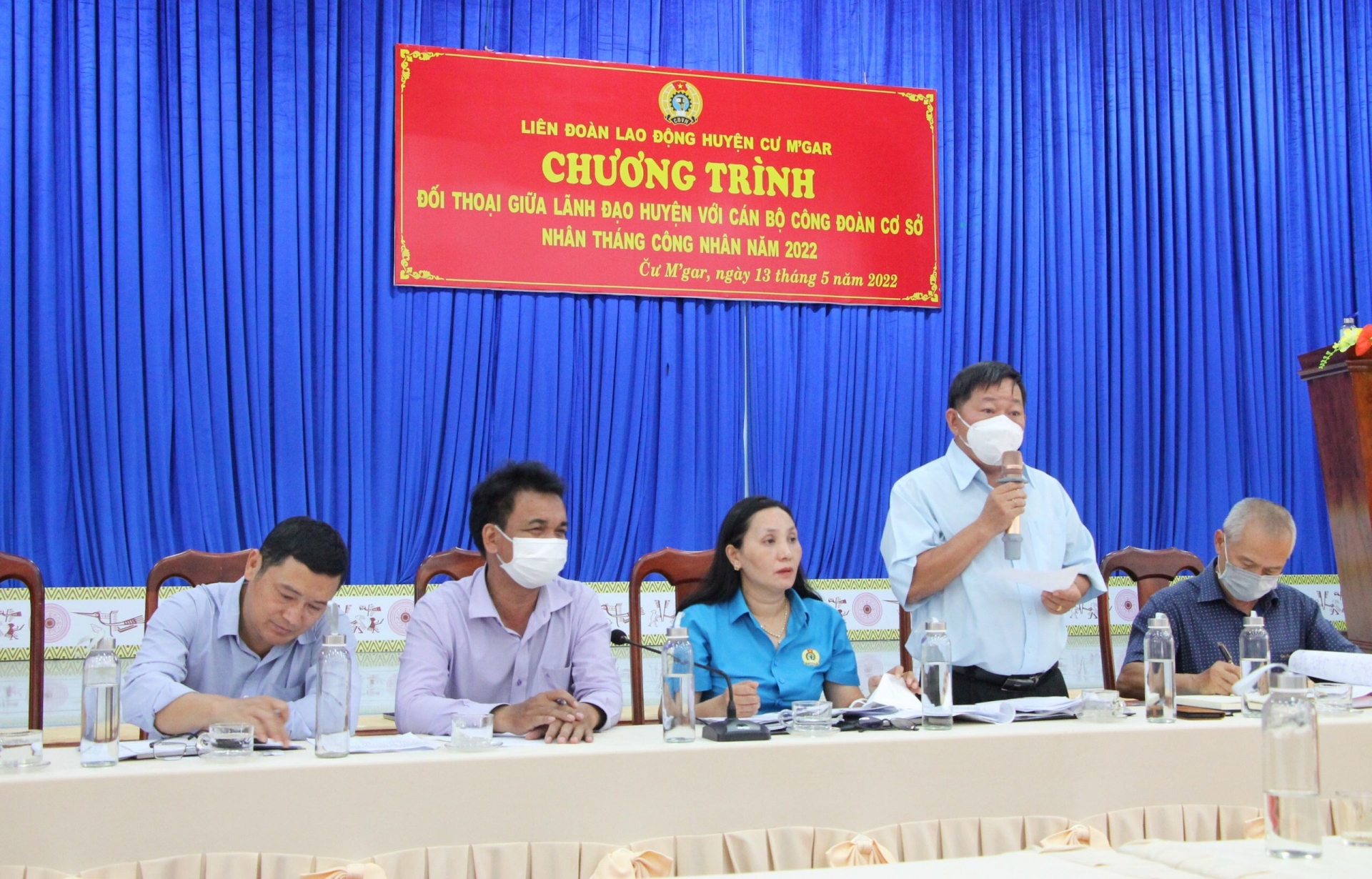 Đắk Lắk: đối thoại giữa lãnh đạo huyện với cán bộ công đoàn cơ sở