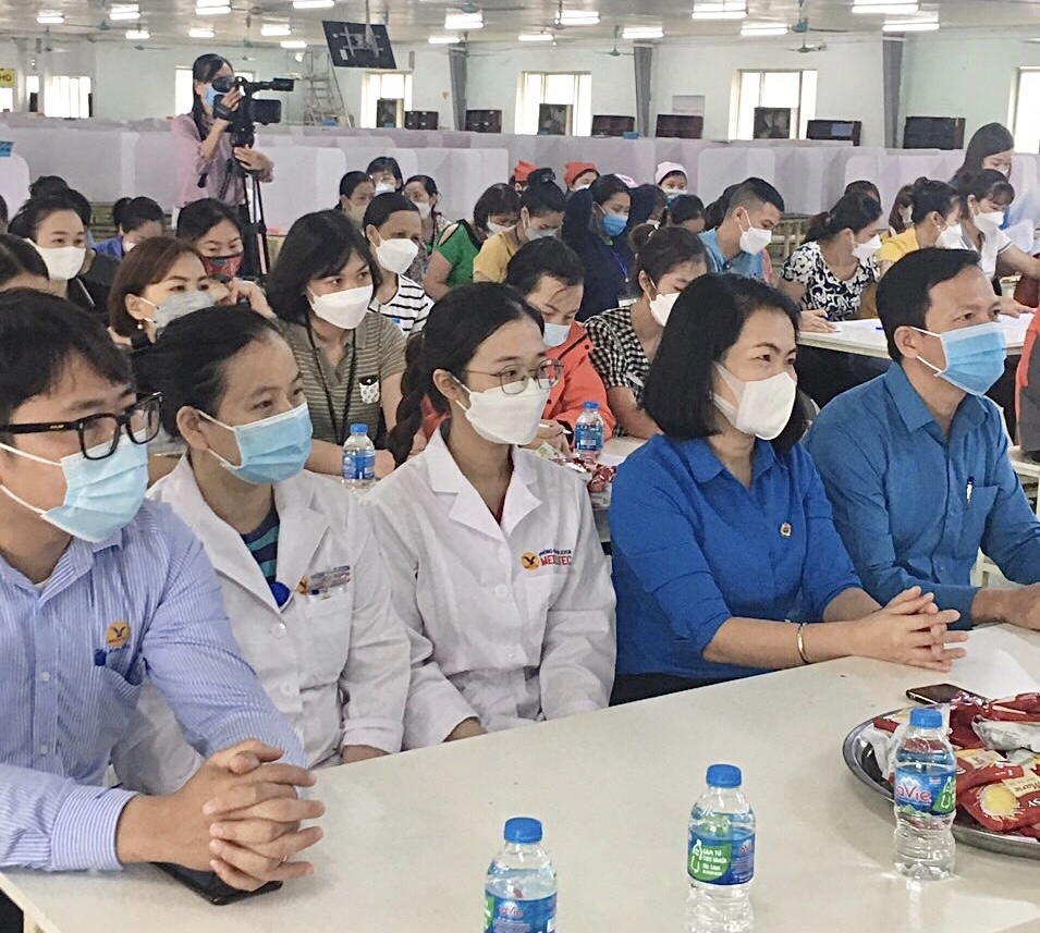 LĐLĐ tỉnh Vĩnh Phúc tổ chức khám sức khoẻ cho công nhân lao động LĐLĐ tỉnh Vĩnh Phúc tổ chức khám sức khoẻ cho công nhân lao động