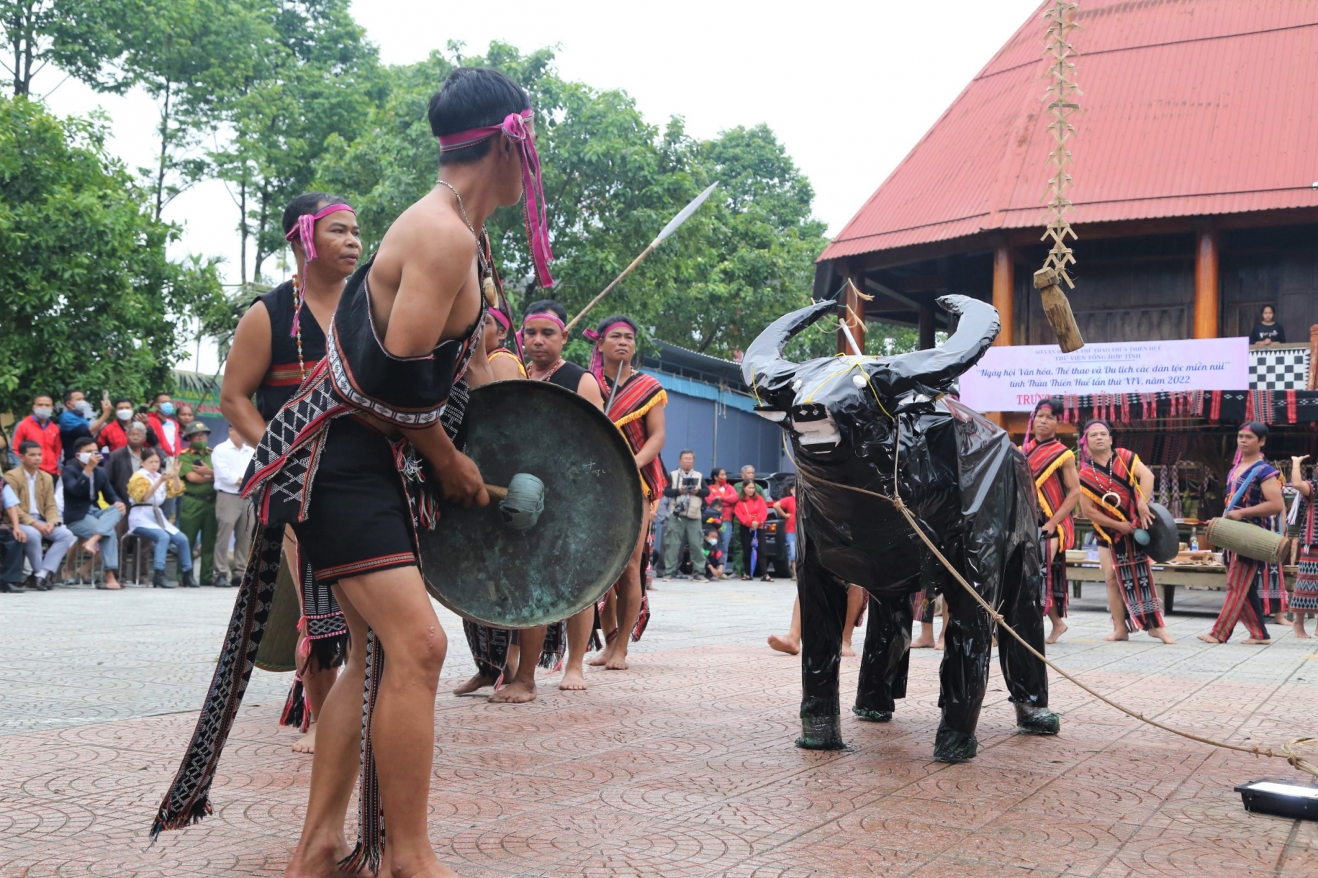 Độc đáo Lễ hội “Mừng lúa mới” của người đồng bào Cơ Tu