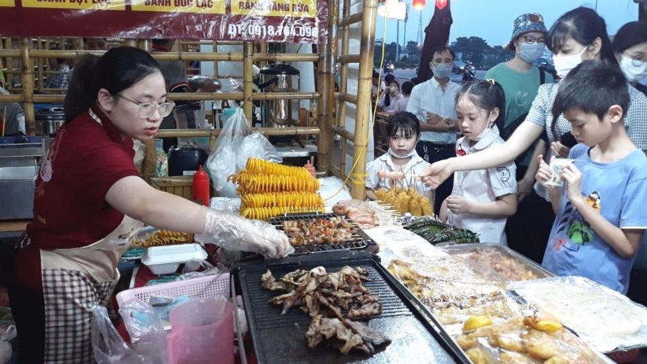 Khai mạc Lễ hội Ẩm thực và Du lịch làng nghề Hà Nội năm 2022