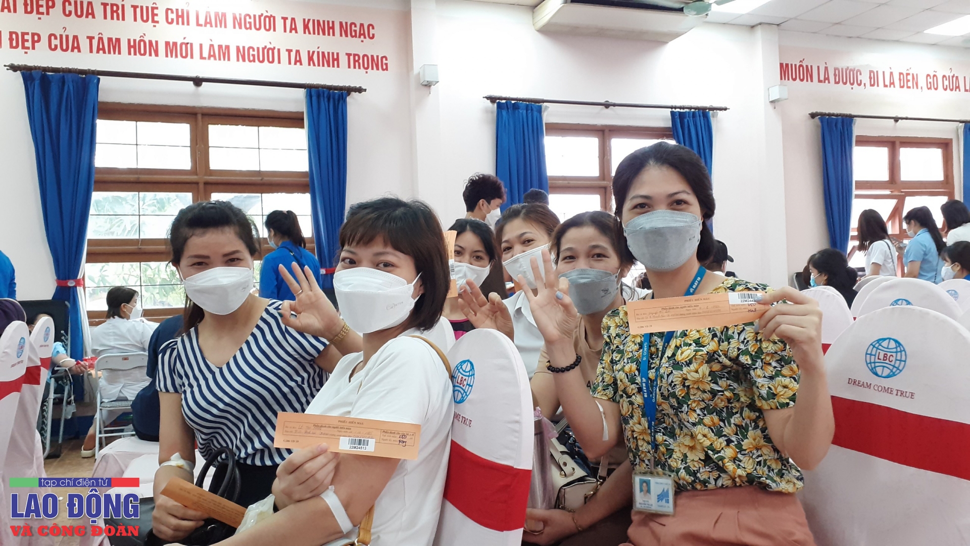 Công đoàn Dệt May Việt Nam nối dài “Hành trình đỏ”