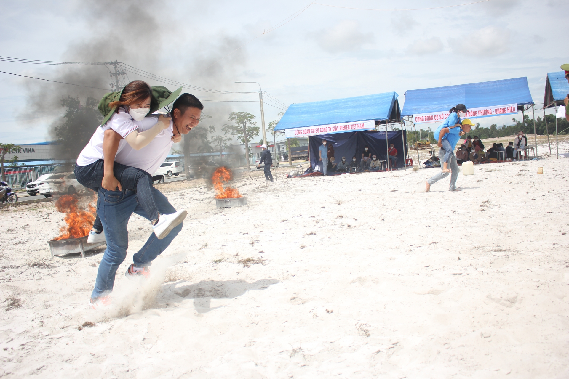 Tưng bừng Ngày hội gắn kết công nhân, người lao động tỉnh Quảng Nam Tưng bừng Ngày hội gắn kết công nhân, người lao động tỉnh Quảng Nam