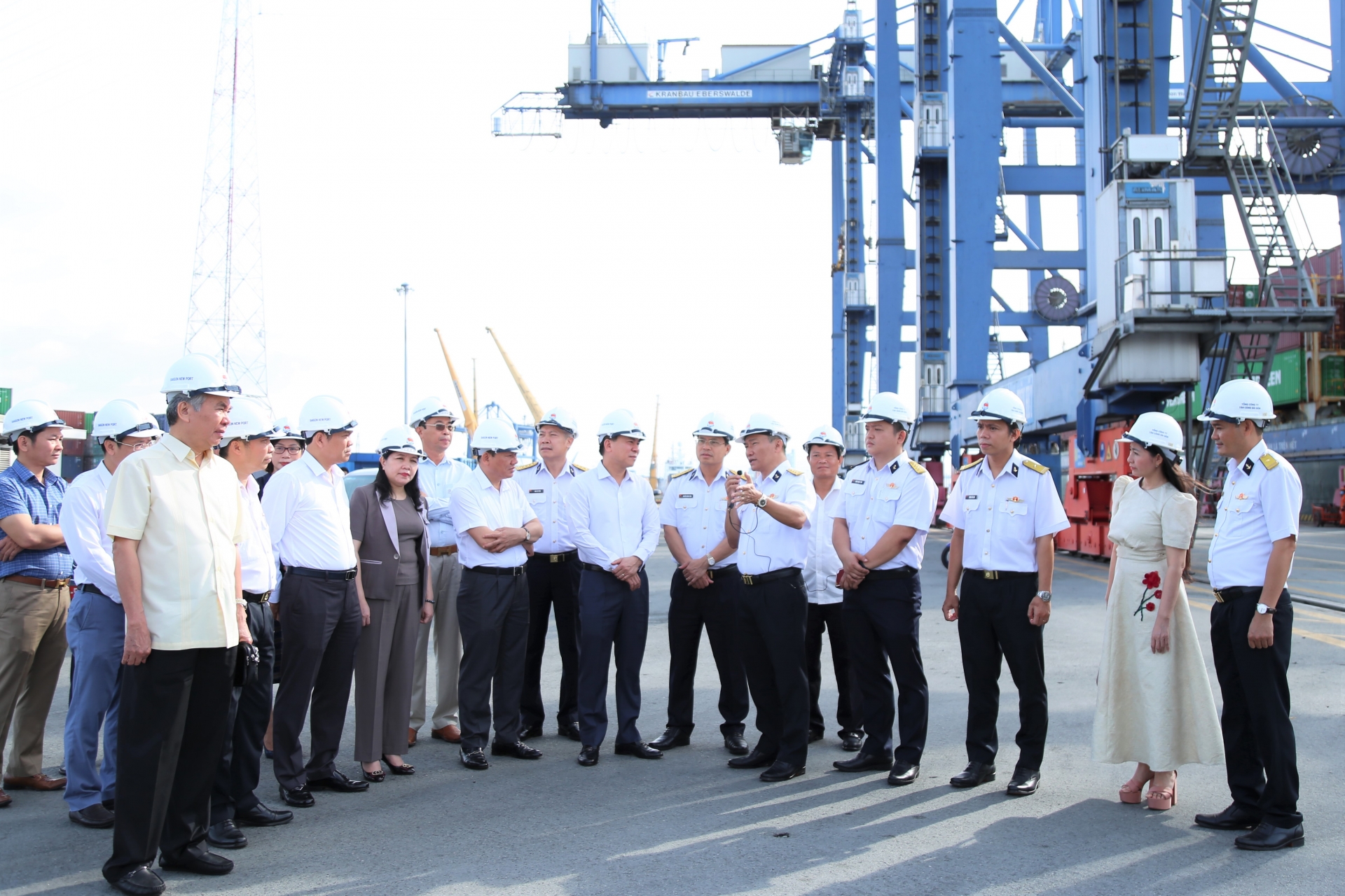 Sẵn sàng đồng hành cùng địa phương phát triển kinh tế biển