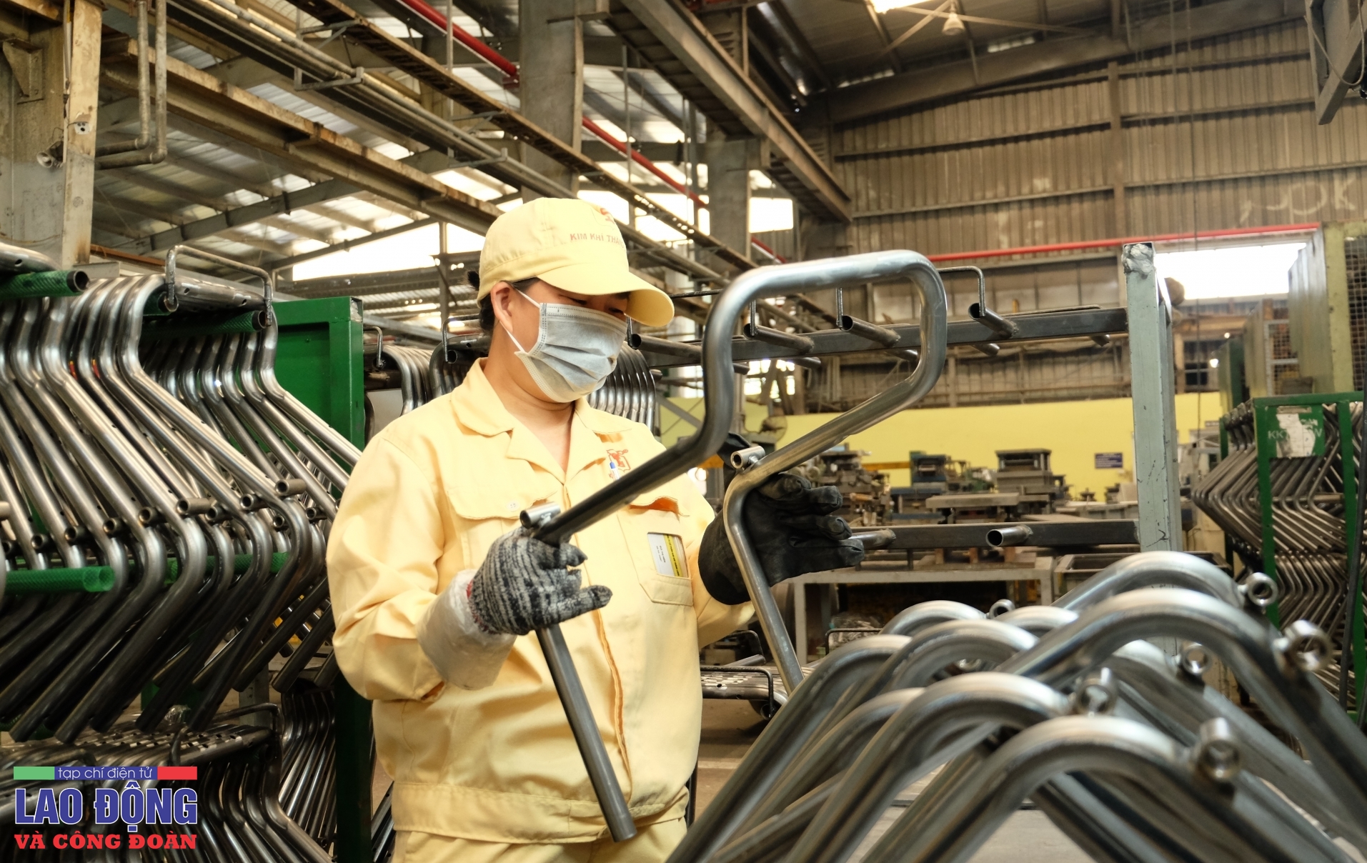 Chuyện công nhân - Kỳ 2: Tinh mơ hôm nay cho tới mờ sáng hôm sau